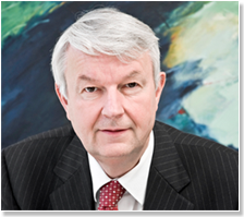 Ex-pharmacist and PhD in medicine. 40 years educator and promotor of orthomolecular medicine according to principles of Linus Pauling.