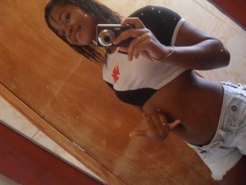 kamillinha_v's profile picture. 