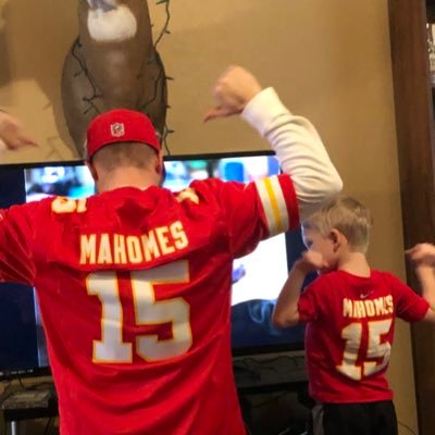 Dad. Husband. Hunter. Lifter. Die Hard Chiefs Fan. ISU grad