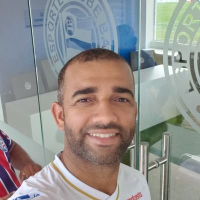Analista de Sistemas do Ministério Público da Bahia, apaixonado por futebol e Tricolor de coração (BAHIA)