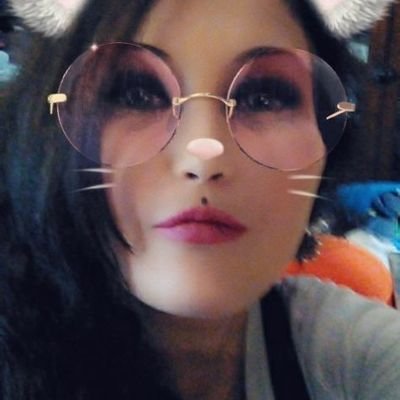 Skyflow77298549's profile picture. rainbow budgies