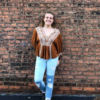 BorowHan's profile picture. she’s a dynamite, 5”4, Jewish bitch, and she’s the best