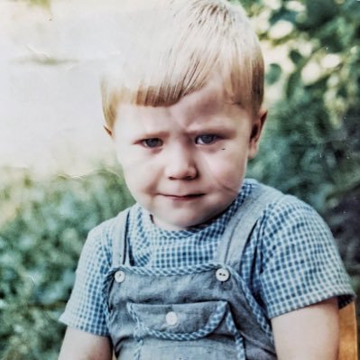 L5leyczUT5pG7KD's profile picture. 