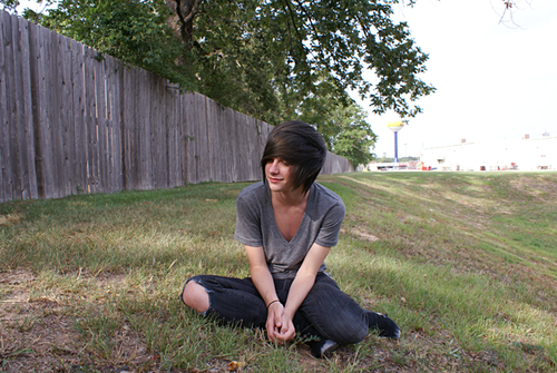 CollinWolfie_CC's profile picture. I'm Collin, I thought I was a normal kid. Then one day I found out I could phase into a gaint wolf. l have my friends here, that is what matters. -single-