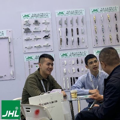 Hardwarejhl's profile picture. JHL Window&Door Hardware Senior Product Manager
Tilt&turn/Lift&slide/Louver
Outswing/Inswing/Casement
WhatsApp:+86 15875443822
mail:jhl9@jasonhardware.com