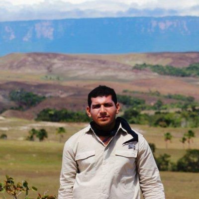 T.S.U en Seguridad Industrial,le meto a la Fotógrafia, amante de hacer loq No te gusta qt hagan.Experto en pinchos de Chiguire, Lapa, Danto, y Cachicamo.