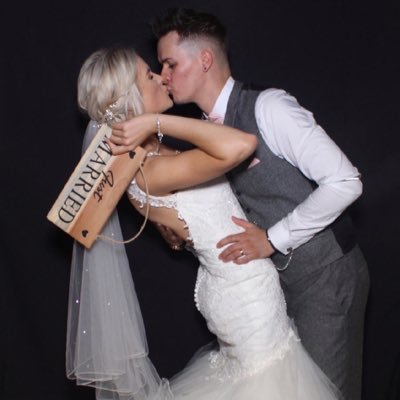 Wedding & corporate event specialists: ✨ Magic Photo Mirror 💋 Beauty Mirror 📸 Photo Booth 💕 LOVE letters 💻 Photo mosaic wall 🖍 Digital graffiti/gaming wall