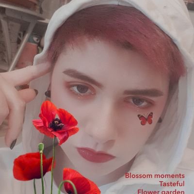 nurse+artist+nerd+music-addict
❌multifandom
✖A.D.D.
✖QUEER (pref. he/him)