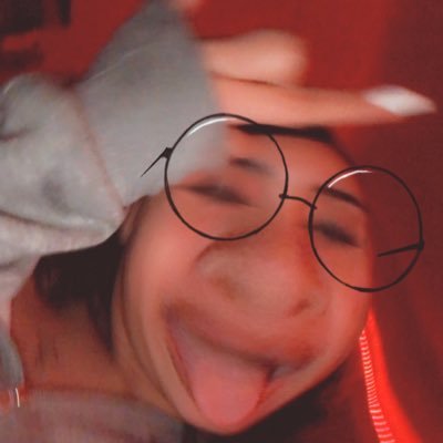 sarahal12889586's profile picture. 