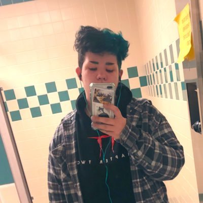 21, voices Corvus @gays_n_goblins, Queer (They/Them), part time college student full time idiot