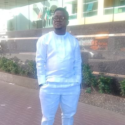 Tominsin15's profile picture. Calmness