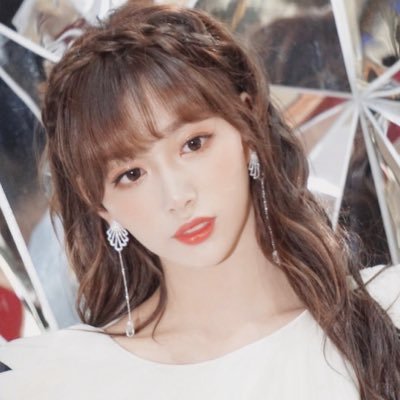 _moono0's profile picture. 