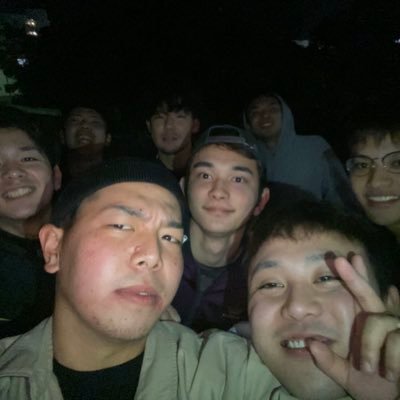 0zdxfECjhNiQyDG's profile picture. 浦城小→港中→浦商→沖国now