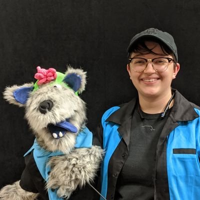 luchaleche's profile picture. lighting deisgner, human, special effects lover, bread eater. ut 2020. https://t.co/nGUaRuSQ2e