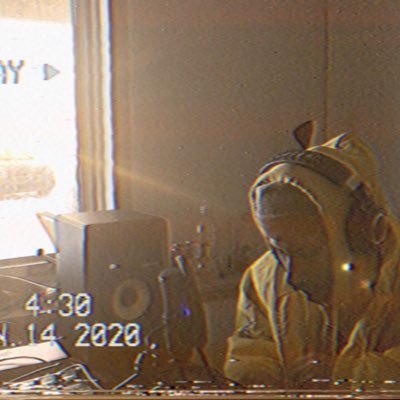 yungpapabonito's profile picture. HACK:// OVERLORD.