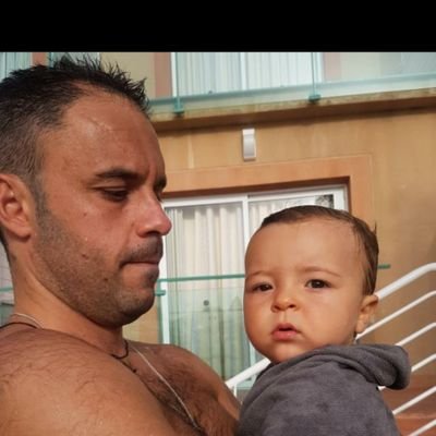 Evazquez13's profile picture. .