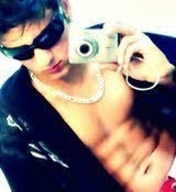 18 anos,Namorando com a @Pricilaa_Rawr *-* ADM da @colirios_rawr_ e da @Seleção_Colirio : Vou te Seduzir #Rawr Follow-me ;*