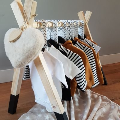 Trotse eigenaar van Onaroo maathangers voor babykleertjes! Wil je meer van mij of mijn product weten? Kijk dan op https://t.co/M2Kp2wGIb3 en https://t.co/KwH1Bnkfbf. Liefs Julia Knieja