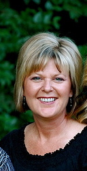 I am a mom of three adult incredible children, the wife of an outstanding man and a businesswoman who loves Jesus!