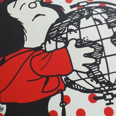 Adoro conhecer pessoas, trabalhar na área de moda, ser professora, vinho, cinema, teatro e música
