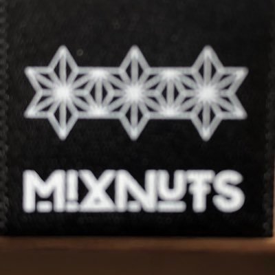 mixnuts092's profile picture. mixnuts is back ＾