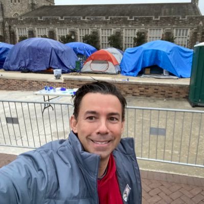 davidintheville's profile picture. UK grad but die hard cardinal fan!!!! Proud father of 2..