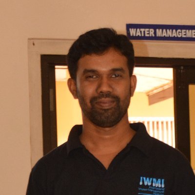 amrajah's profile picture. 