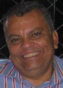 Natural de Fortaleza CE adotou Pernambuco.Casado com Ana e Pai de Samantha,Ihkaro,Getulio F° e Ana Carolina.Eng°Civil pela UFPE e Prof.de Física.