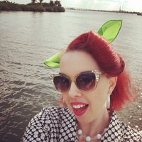 Lindsey(@TrixieTropical) 's Twitter Profile Photo