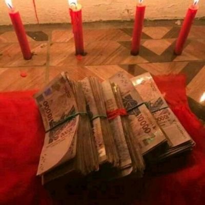 RoseCrason's profile picture. marabout