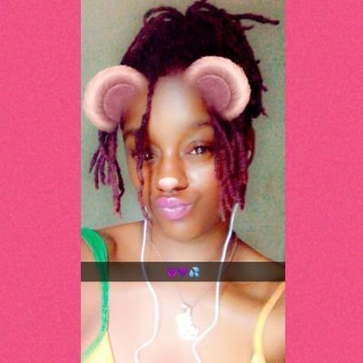 Dreaded up 💜 , Money hungry 💸. I hate hoes with all my heart & in love with @GGYoungboy ! 😍💯