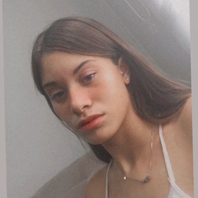 dirtybourgeois_'s profile picture. sports and art lover 🥀