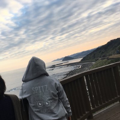 spitzlovers's profile picture. スピッツ大好き❤なオバサンです😊