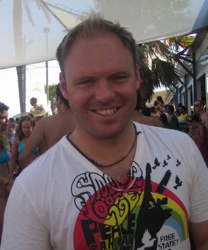 brjclarke's profile picture. DJ and presenter of the Loop Music Mix Show