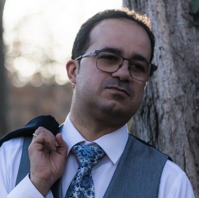 Profesor de Griego, Latin, Cultura Clásica y Teatro en IES Vicente Verdú #yoconozcomiherencia #referentesclásicos @pervivenclasica @TeatretaTeatro @DFmusica