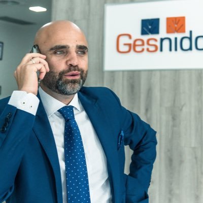 diegogesnido's profile picture. Papa, marido y empresario. Me encanta estar con mi gente, el cine y las series, la buena gastronomía, ver casi todos los deportes y sobretodo el football 🏈