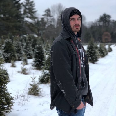 ZelinConnor's profile picture. Everything’s borrowed