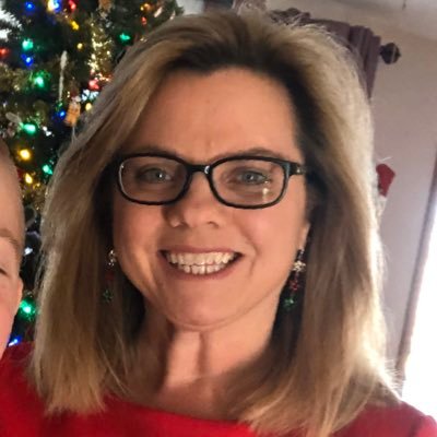 vicki11's profile picture. Mom and wife.