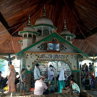 FmPiaman's profile picture. https://t.co/Fju6eM8Mqv Suara Lubuk Alung dg Frekuens 100.6 Piaman FM adalah lembaga penyiaran swasta radio yg fokus dg program2 news dan budaya https://t.co/cC