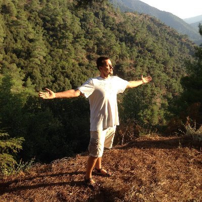 DazDoc's profile picture. Я сыроед - веган и адепт здорового образа жизни. Занимаюсь медитацией, спортом,  духовным развитием и ченнелингом.