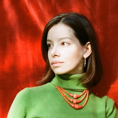 DarynaPov's profile picture. Що згорає, то не гниє.