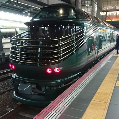 趣味はドライブ、鉄道旅行。長期休暇になれば必ずどこかに旅行します。あとバイクにも少し興味があります。
推し活
FES☆TIVE→💜
kawaii lab.FZ→💛/CT→♥💚🧡/SS→♥💜💙/ CS→💜💛/
