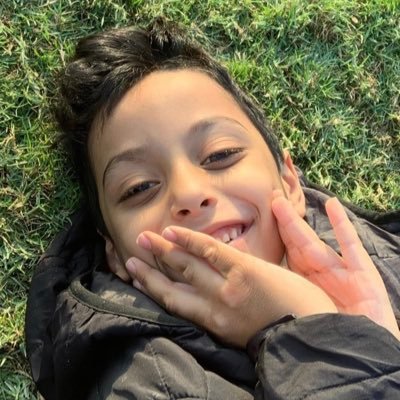 f_a_i_s_a_l_l's profile picture. 