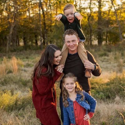 anthonybradleyy's profile picture. MY WORLD: Emma, Eli & Megan. Head Golf Professional at the Valley Links Course at The French Lick Resort. Austin Peay Alum, LETS GO PEAY! 🏴󠁧󠁢󠁥󠁮󠁧󠁿