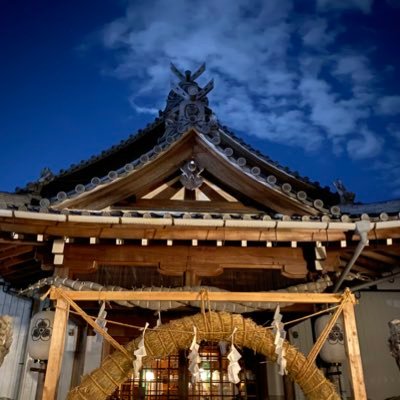 岐阜市萱場鎮座の御嶽神社茅萱宮の公式Twitter 御嶽信仰の神社です。初宮、七五三、厄除、交通安全等の祈祷は家族事に行いますので完全予約制です。