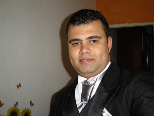 Advogado, militante nas área cível, trabalhista, família e previdenciário.