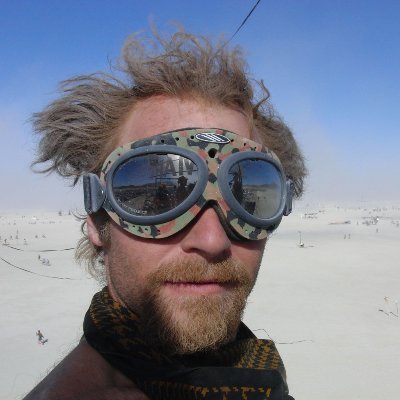WordPress teacher on https://t.co/jvAbJo7cXK, YouTube, and Udemy , Umphrey's McGee Fan, Skateboarder and Snowboarder, Glider Pilot, Artist/Photographer.