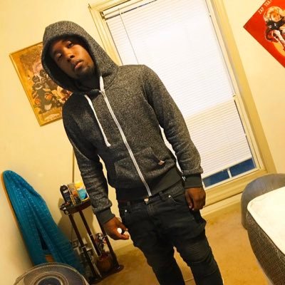 R1CHDR3AMS's profile picture. ★Follow ya dreams★ 1 day ill reach $1,000,000 and when i do imma feed all my niggas #FREEBANDZ