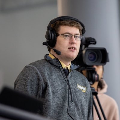 Play-by-play @LU_Hockey @LULionsHockey @Lindenwood_ACHA @MaryvilleSaints | Former Intern @590TheFan & Digital Media @JrBluesHockey | @LindenwoodU Alum