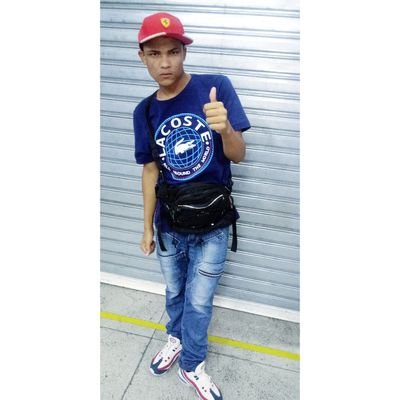 Menorgl17's profile picture. abençoado d+ pra reclamar 🤲☝️